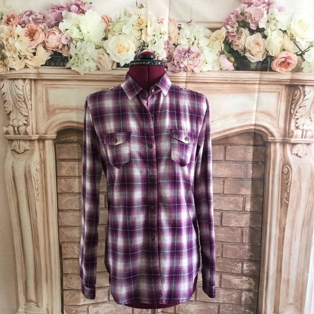 EUC Dream Out Loud by Selena Gomez Botton Down Med